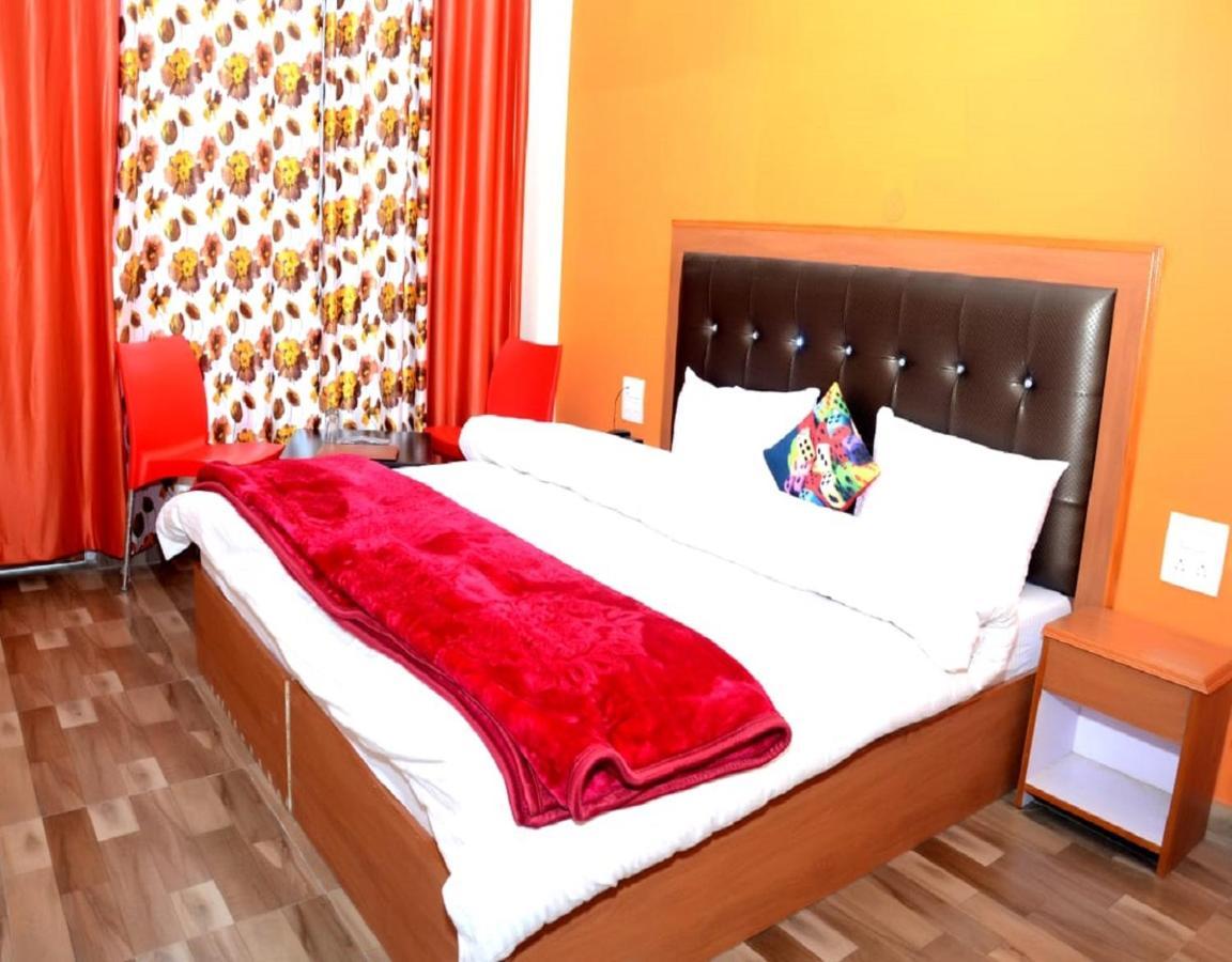 StayApart - Hotel Bagsu Sarovar Dharamshala Exterior foto